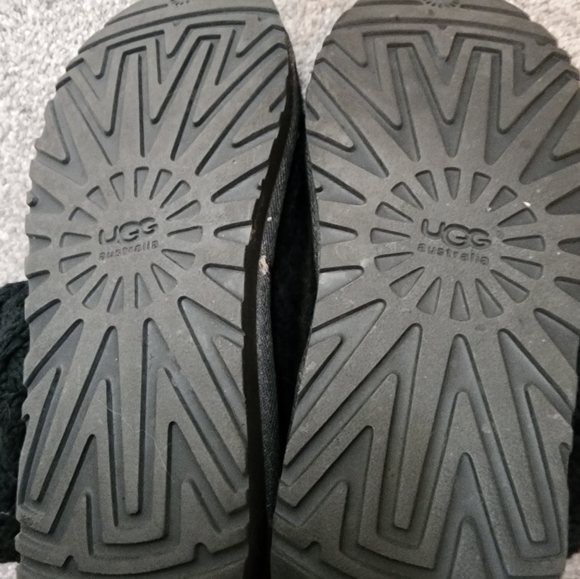 Ugg Knit Boots - Picture 5 of 6